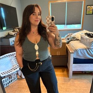 Meet your Posher, Nicole